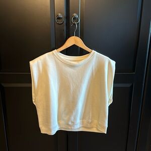 OAK + FORT SLEEVELESS CREW